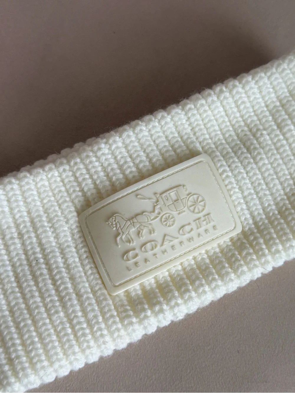❄️COACH❄️ Logo Headband in Cream